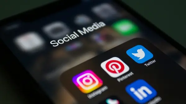 Social Media Management by Yooshaysoft Technologies service